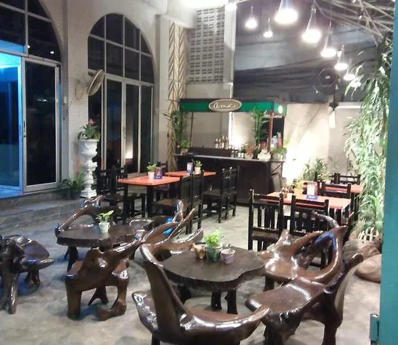 The Grand Palace Hotel Bangkok