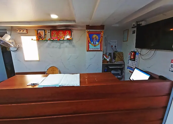 Staymaker Shri Shakti Residency Hubli