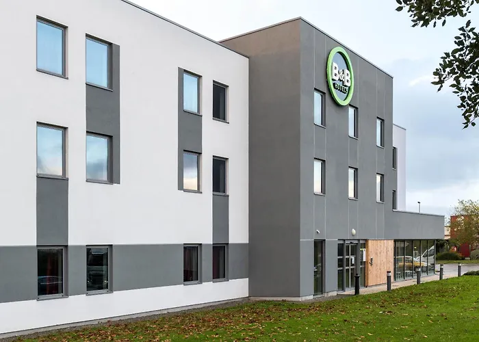 B&B Hotel Laval Ouest