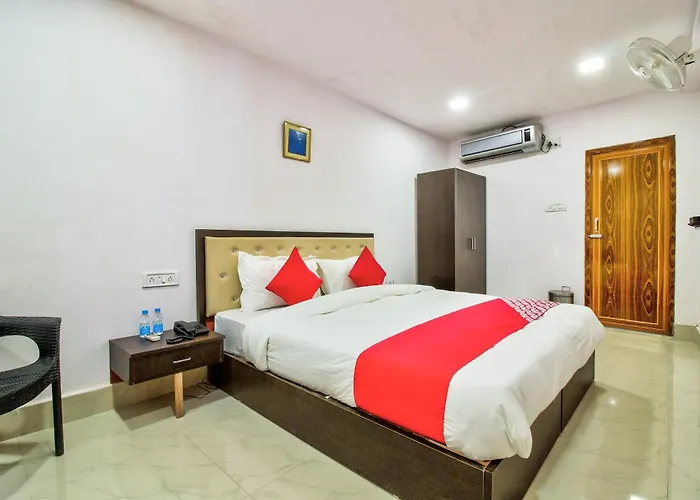 Oyo Flagship Spc & Span Jamshedpur