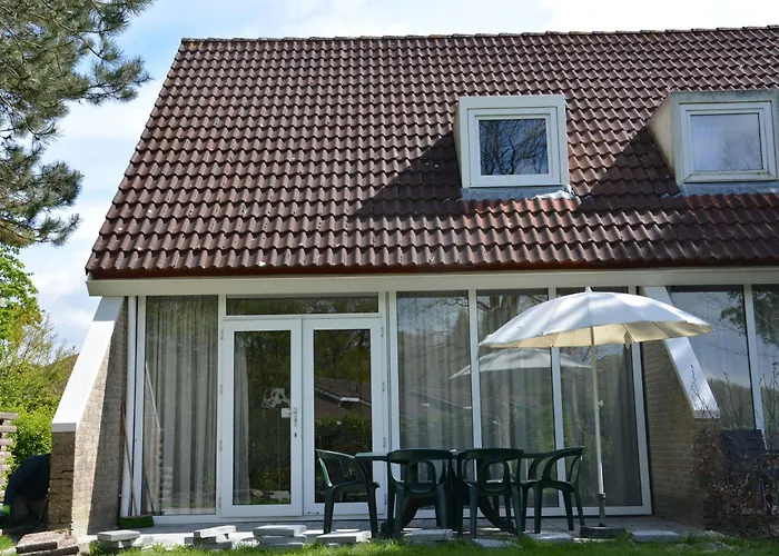 Vakantiehuis de Vennen in Vlagtwedde Parkeren voor de deur