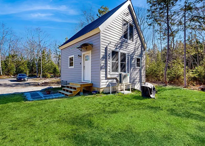 Cooper Cottage Boothbay Harbor