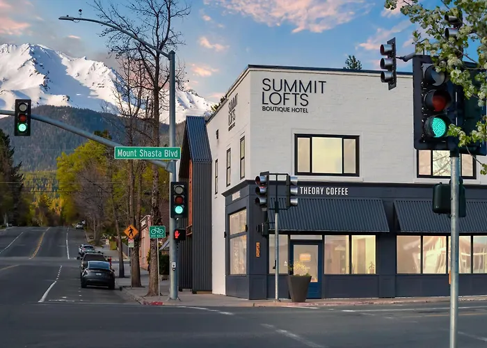 Summit Lofts Boutique Hotel Mount Shasta