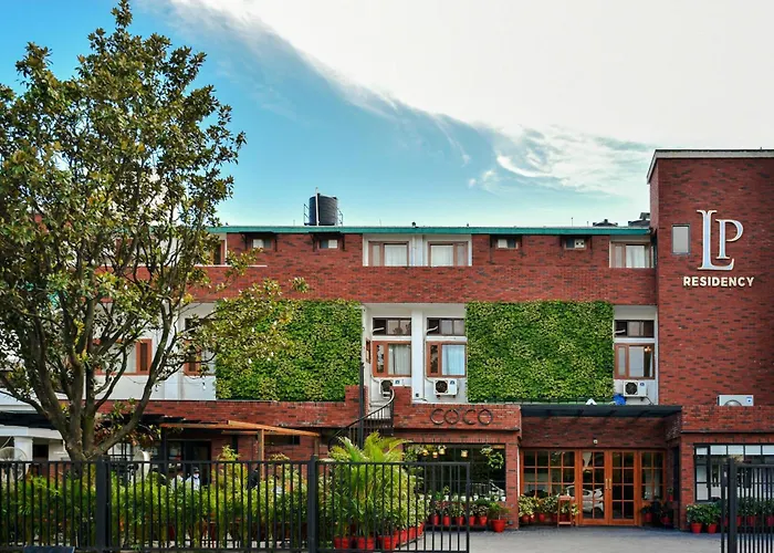 Lp Residency Hotel Dehradun