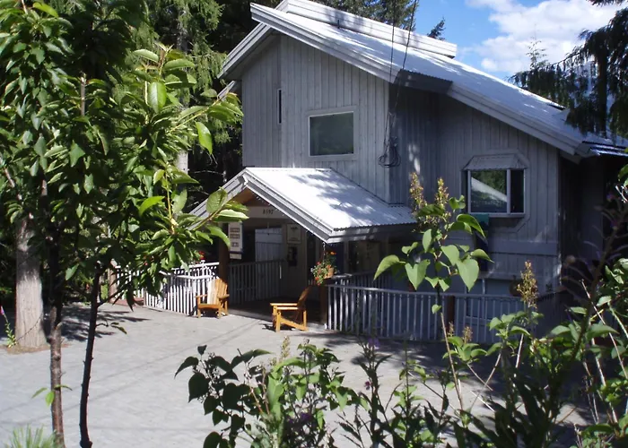 Belle Neige Whistler Hotel