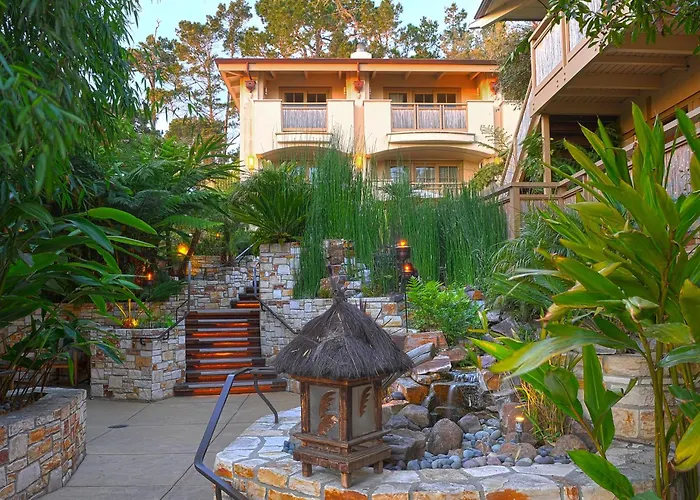 Hotel Tradewinds Carmel