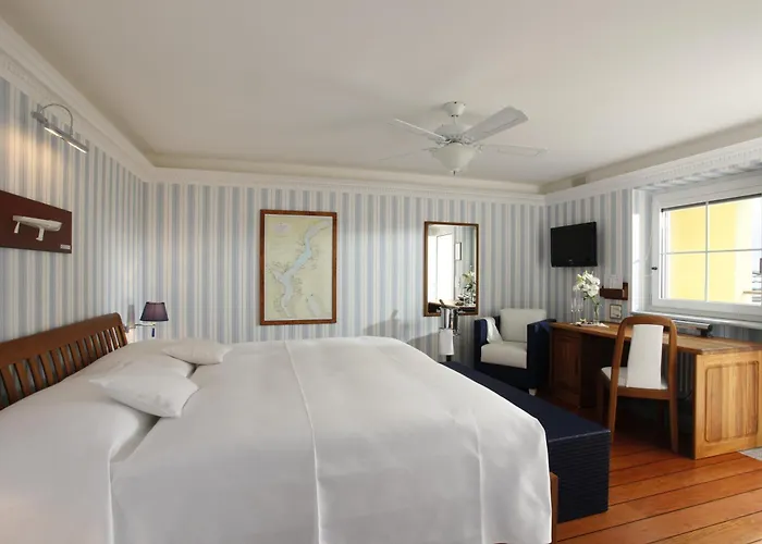 Holiday Hotel Yachtsport Resort Lago Maggiore Brissago TI