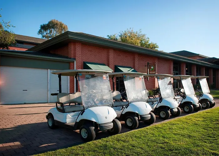 Country Club Villas Launceston