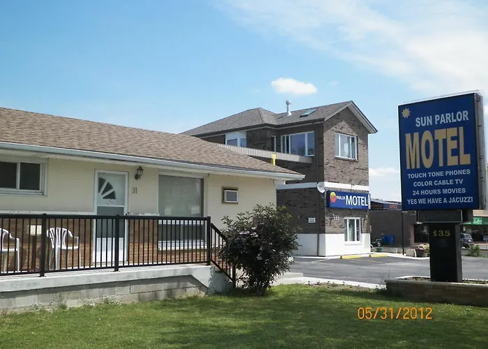 Sunparlor Motel Leamington