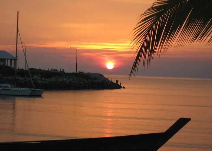Senari Bay Resort Pantai Cenang 
