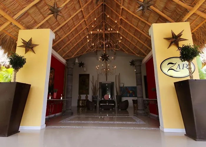 Zar Colima Hotel