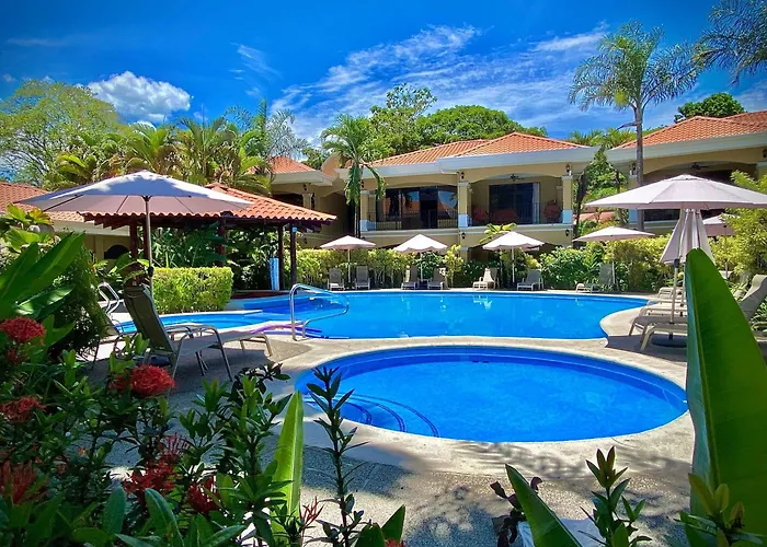 Monte Carlo Luxury Condominiums Jaco