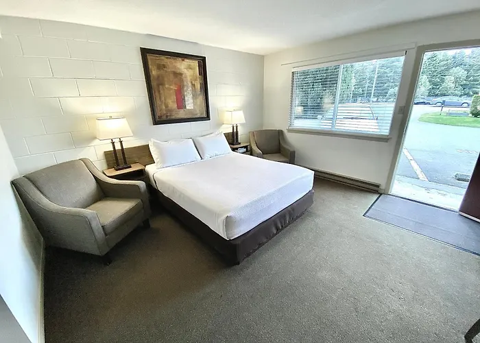 Arbutus Grove Motel Parksville