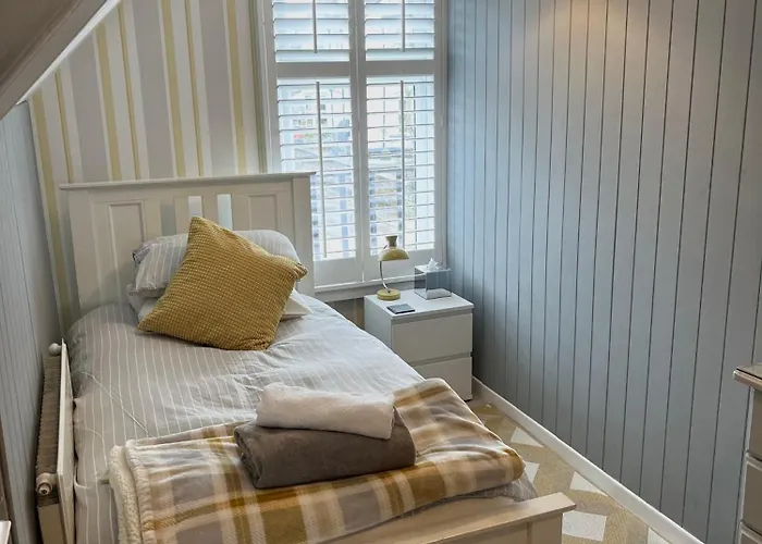 Camelot Guest House Falmouth