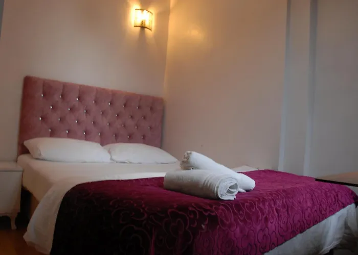 Bachos Hotel Sultanahmet Enjoy Breakfast On The Sea View Terrace İstanbul