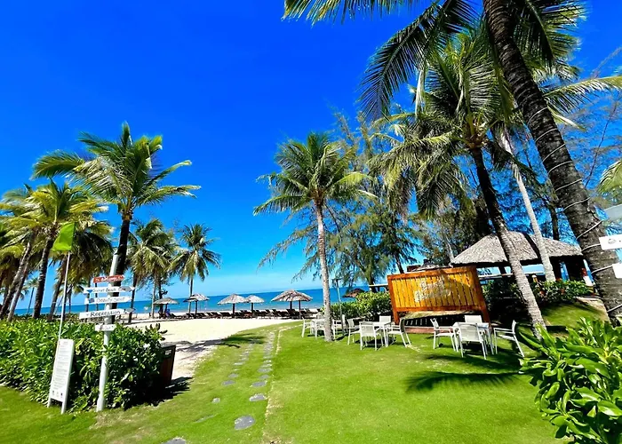 Kosmos Apart Hotel Phu Quoc - Night Market & Walkin To Beach