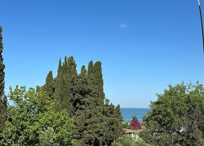 Zümrüt Pansıyon Side