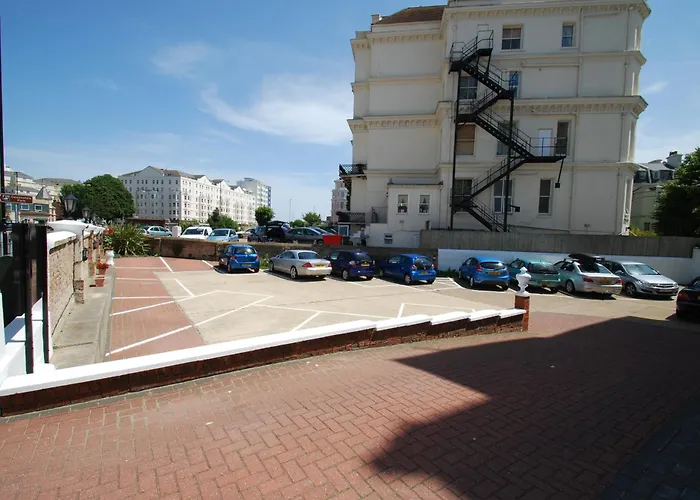 Oyo Devonshire Park Hotel Eastbourne
