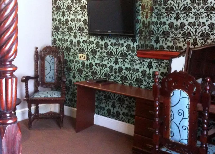 Ely House Hotel Wolverhampton