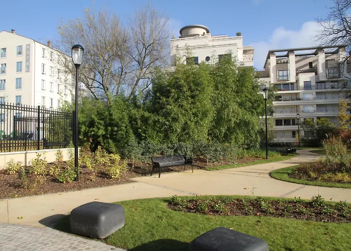 Best Western Rives de Paris La Defense Courbevoie