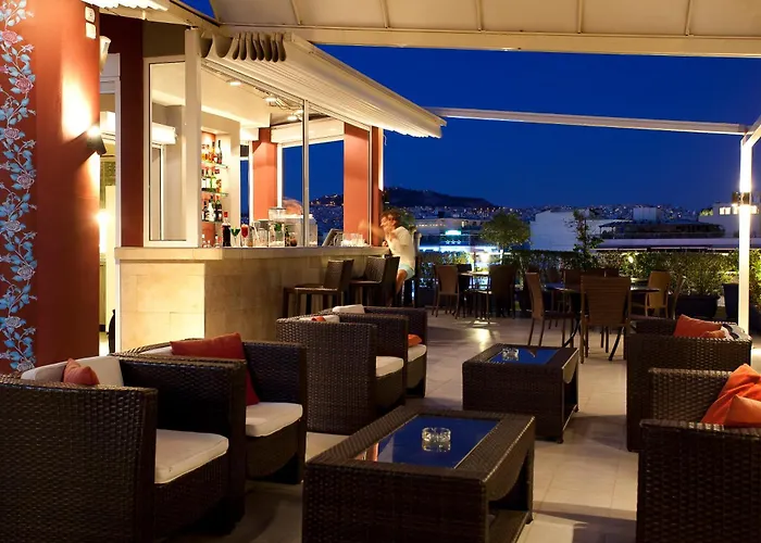 Crystal City Hotel Atenas