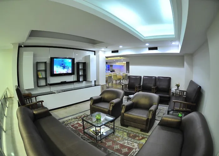 İzmir Otel Kabaçam