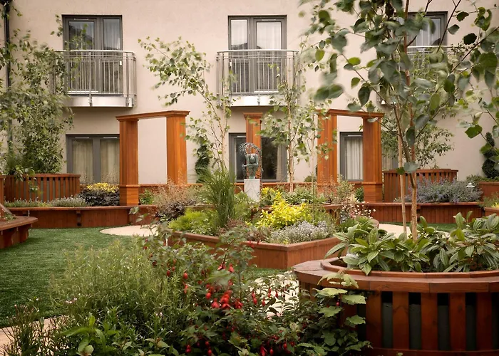 Westport Plaza Hotel, Spa & Leisure