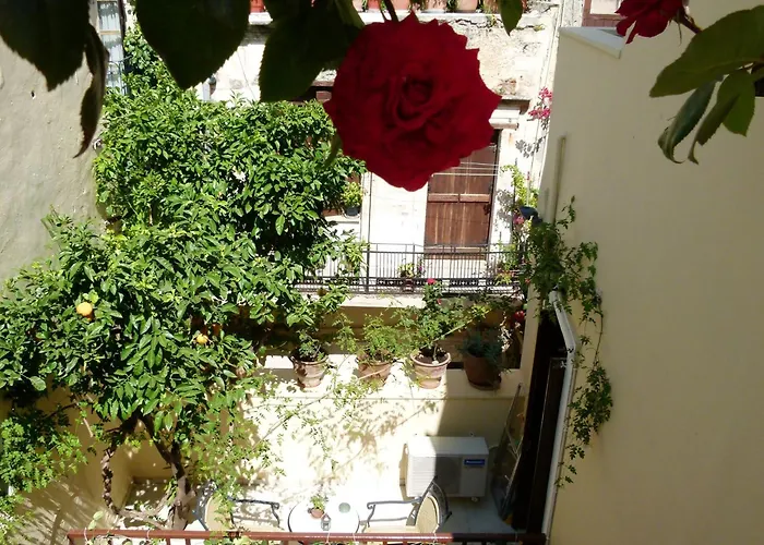 Madonna Studios Chania 