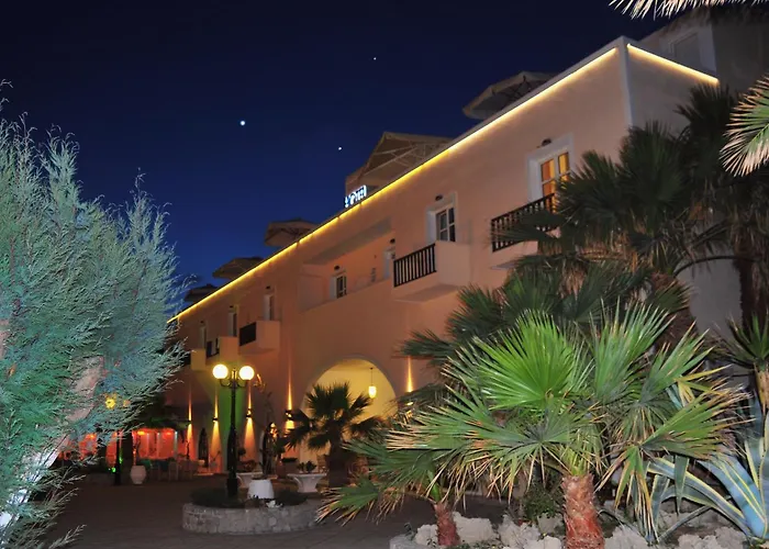 Portiani Hotel Adamantas
