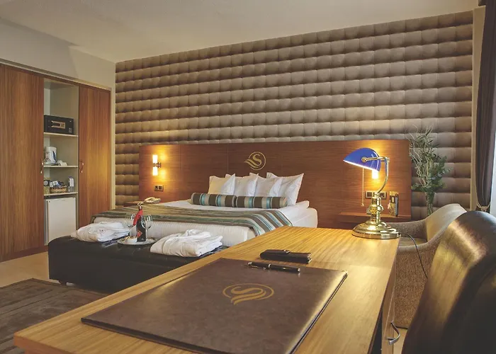 Susuzlu Atlantis Hotel İzmir
