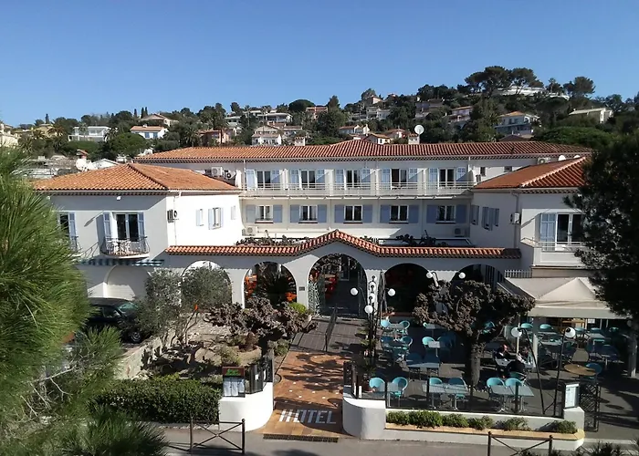 Logis Hôtel le Provencal Rest les Mûriers Les Issambres