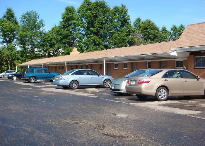 Budget Lodge Newton Falls