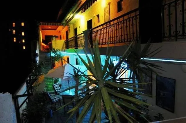 Hotel Petunia Neos Marmaras