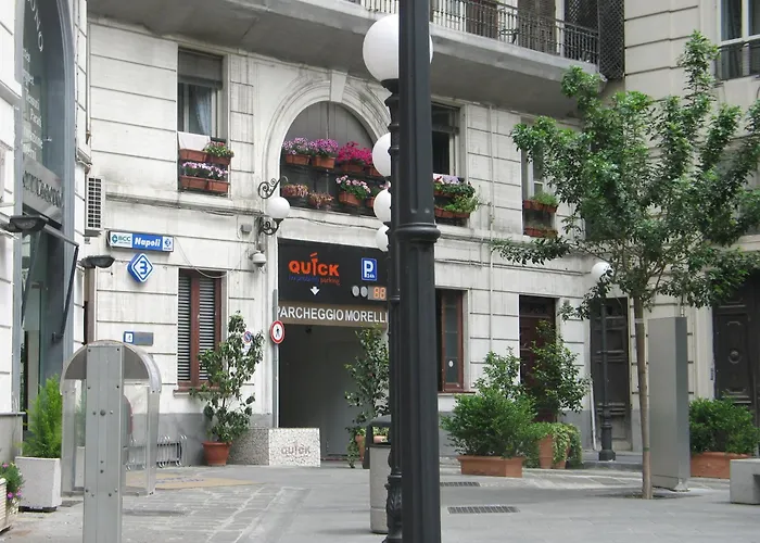 Bed Morelli 49 , Chiaia Naples