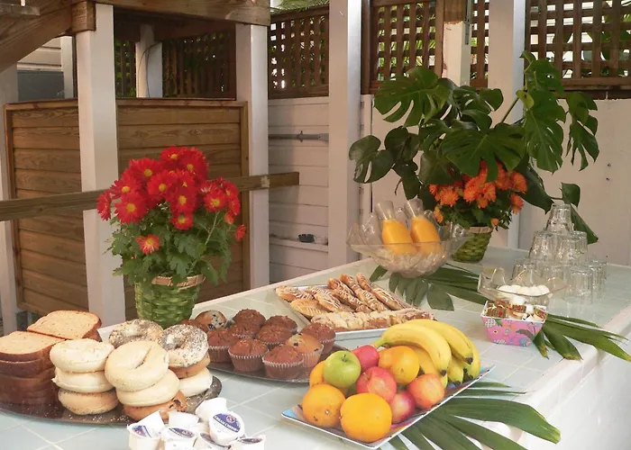 Wicker Guesthouse Key West