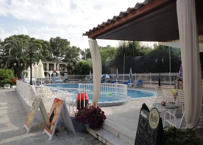 Tsolakis Studios & Apartments Laganas