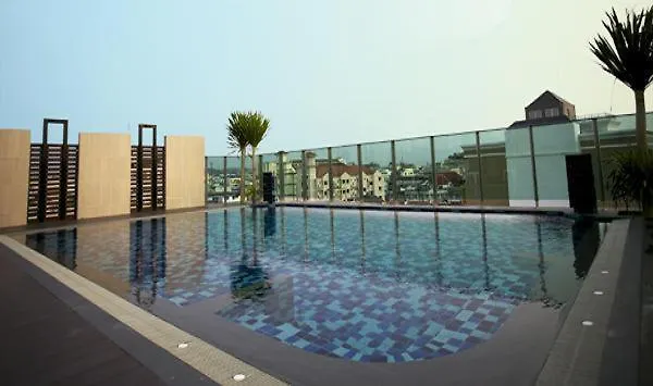 April Suites Pattaya