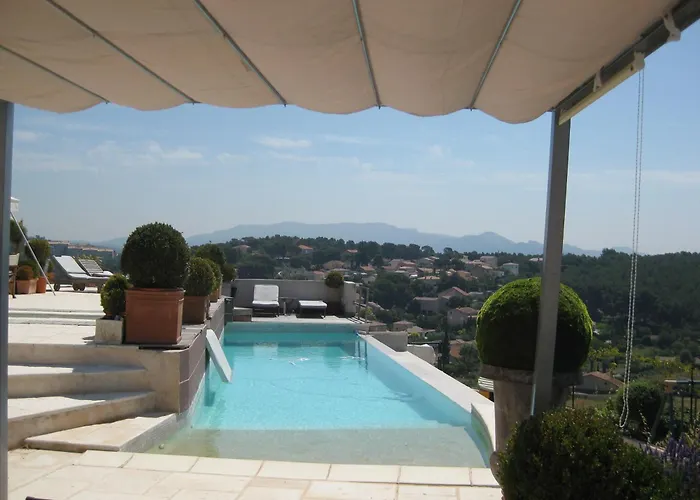 La Villa Blanche Marsilya