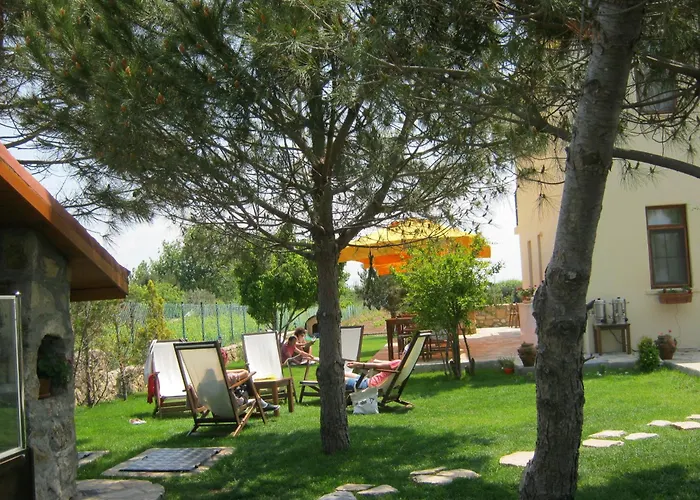 Nar Bağevi Otel Bozcaada