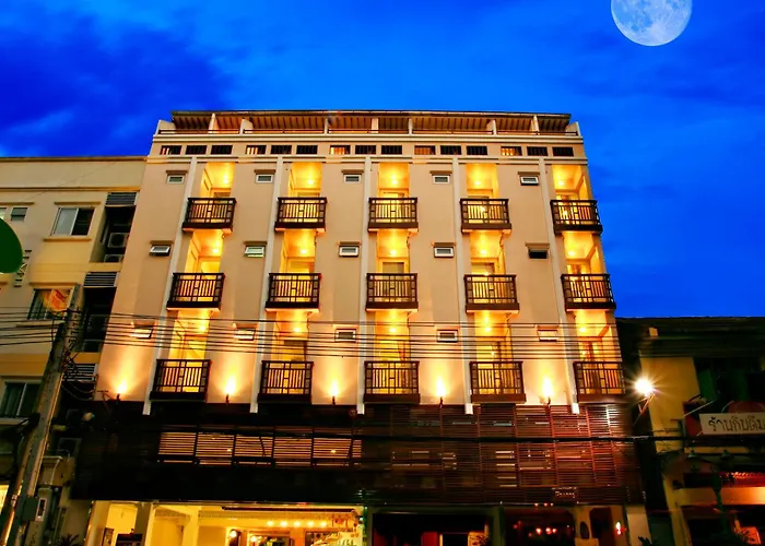 Happio Near Chabad House Hotel กรุงเทพมหานคร