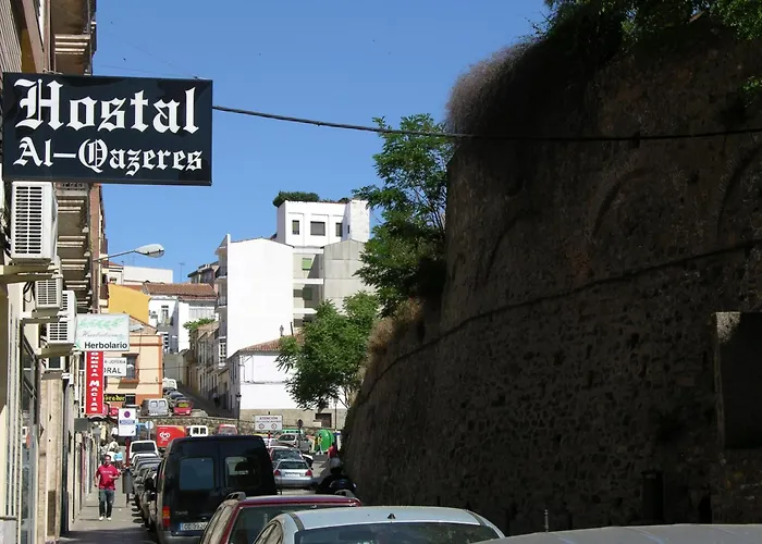 Hostal Al-Qazeres Caces