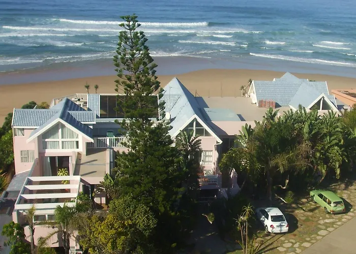 The Pink Lodge On The Beach Wilderness