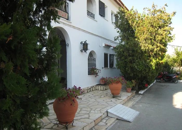 Filorian Hotel Apartments Acharavi 