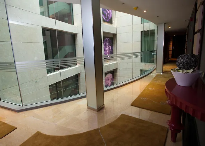 Nexus Valladolid Suites & Hotel
