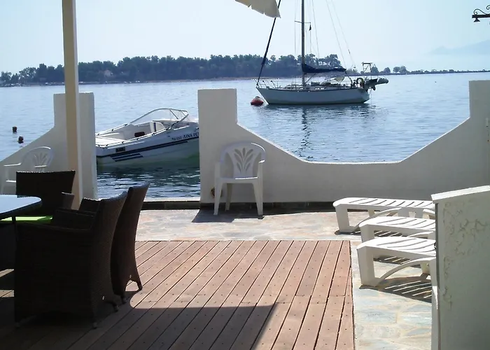 Villa Belmar Self-Catered Apartments Eretria