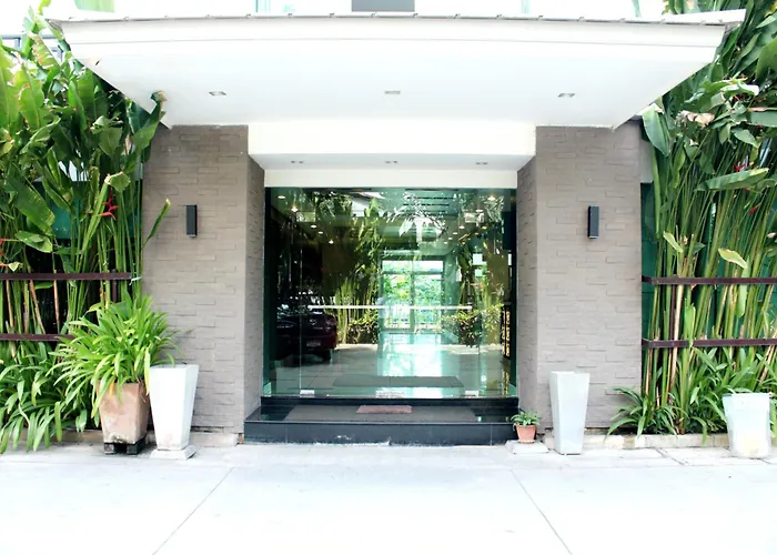 14 รีสอร์ท กรุงเทพมหานคร