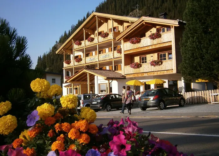 Monti Pallidi B&B Apartments Kurfar