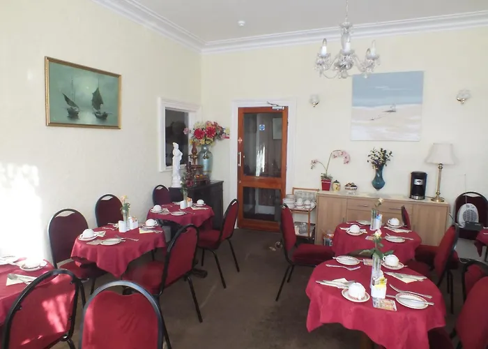 Taormina Guest House Tenby
