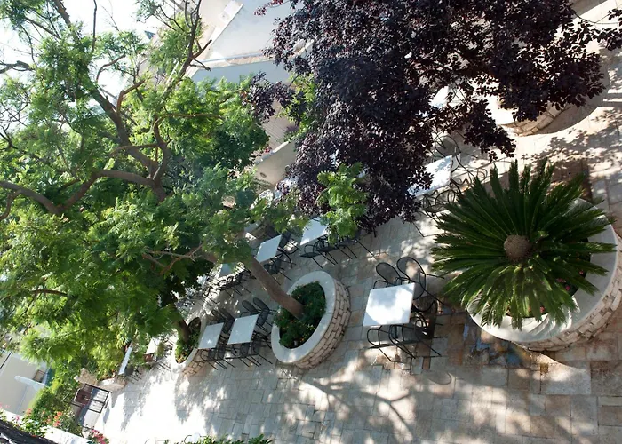 Marie Hotel Acharavi 
