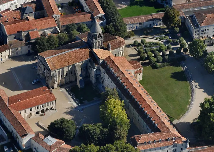 Les Chambres de l'Abbaye Saintes